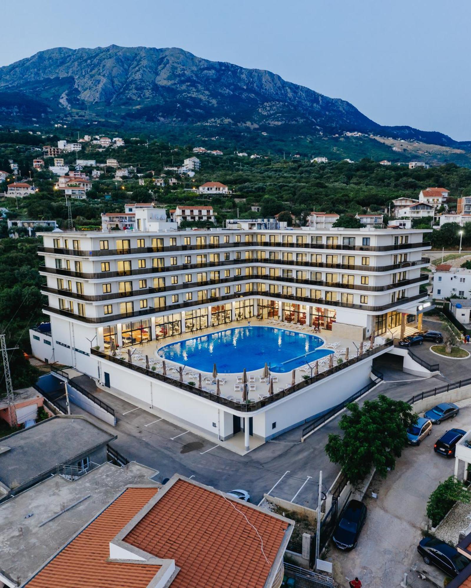 Bh Hotel Dobro Voda Dobra Voda Exterior photo